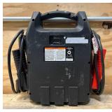 Cen-Tech 630 Peak Amps Jump Start