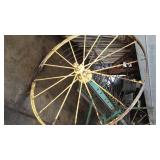 John Deere Side Delivery Rake. Wheels 54 in. Diam., 11 Ft. Long