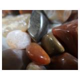 AGATES AND POLISHED ROCKS