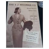 VINTAGE POLLY GAS MOTOR OIL BOTTLE WITH SPOUT / ORIGINAL BOX