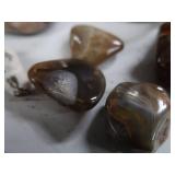 AGATES
