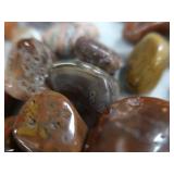 AGATES AND POLISHED PRETTIES