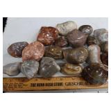 AGATES AND POLISHED PRETTIES