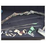 BOW / CASE / ARROWS / BROAD HEADS