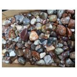 FLAT OF AGATES / POLISHED ROCKS