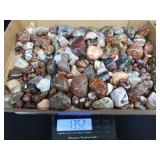 FLAT OF AGATES / POLISHED ROCKS