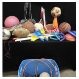 YARD GAMES / OUTDOOR SPORTS LOT