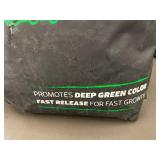 Easy Peasy Urea 46-0-0 Lawn and Garden Fertilizer 5lbs