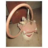 Pressure paint tank with lid as sho...