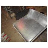 Backless hydraulic barbershop style...