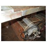 Vintage Craftsman table saw with st...