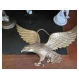 Eagle statue collection made from b...