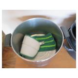 Enamelware roasters with lids in as...