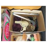 Vintage toiletry train style case, ...