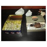 Vintage Necchi sewing notions, cera...