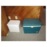 Vintage Igloo KoolMade32 cooler plu...