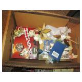 Vintage Christmas ornaments, lighte...