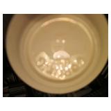 Vintage Corningware and Corelle dis...