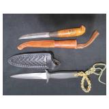 Vintage wood handled knife in decor...