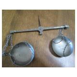 Vintage metal scale and calibration...