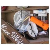 Lidded laundry basket, Personal car...