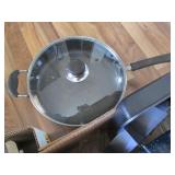 Metal cookie sheets, cake and muffi...