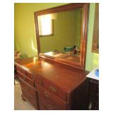 Decorative ladies 9-drawer dresser ...