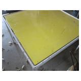 Metal patio table 38c38x36...