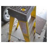4ft fiberglass Keller step ladder...