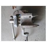 Heavy duty vintage bench vise...