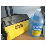 Lot of treasures including kitchen,...