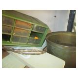 Lot of treasures including kitchen,...