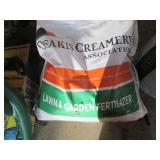 Grass shot hydro-seeder, potting so...