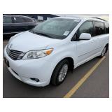 2013 Toyota Sienna XLE