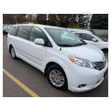 2013 Toyota Sienna XLE