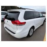 2013 Toyota Sienna XLE