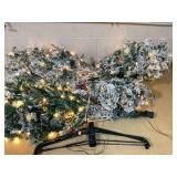 Costway CM22870US 7.5Ft Pre-Lit Premium Snow Flocked Hinged Artificial Christmas Tree w/550 Lights