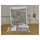 Cumbor 29.7-40.6" Baby Gate for Stairs, Mom