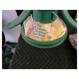 Lot of 5 - Christmas Necessities