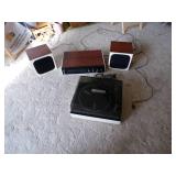 Vintage RCA AM/FM Radio W/Speakers & Turntable