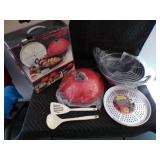 Brand New in the Box - Electric Wok Set Complete.