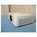 Hitachi CP-WU5505 WUXGA 5000-Lumen HD Home Theater LCD Projector / Projection System
