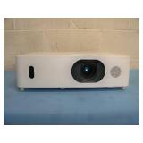 Hitachi CP-WU5505 WUXGA 5000-Lumen HD Home Theater LCD Projector / Projection System