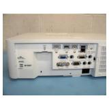 Hitachi CP-WU5505 WUXGA 5000-Lumen HD Home Theater LCD Projector / Projection System