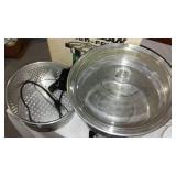 Vintage lot Jewelry Box, Hairdryer, Munster and Oyster Fryer, Salad Maker. Thermos (5)