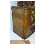 Vintage Cornado Radio and Columbia Turntable, Lamp.