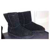 Ladies Size 8 W and 9 Black Winter Boots (2 prs).