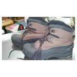 Itasca Thinsulate Boots, Size 8