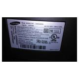 Samsung 32" 720p HD LCD Television with remote.