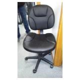 Swivel 5 Caster Secretary Chair.